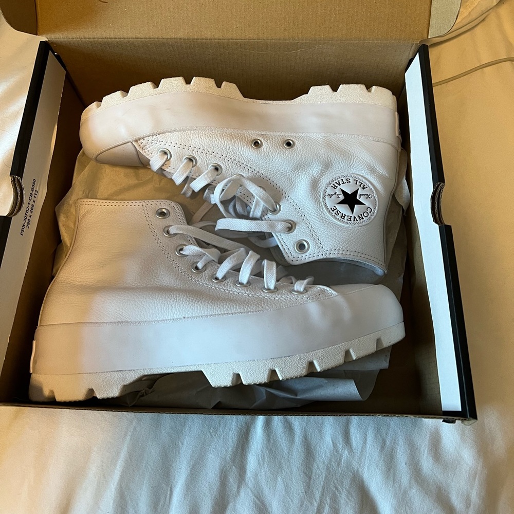 Converse Lugged Boots Women’s 8.5 White
